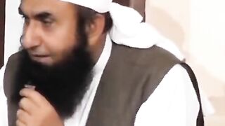 The Holy Prophet took dates from an unseasoned date tree