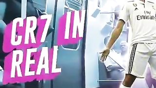 Cristiano Ronaldo prank playing