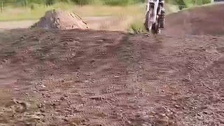 Wanna see me whip a dirt bike？