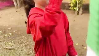 علمتني كيف اهدي بنت وردة ????