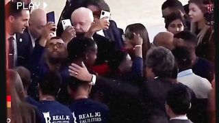 Janja proíbe terceirizados de tirarem fotos com ela e Lula #osf