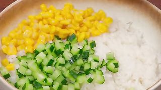 This is how you make Bibimbap rice balls