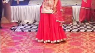 Look what i found -- BHABS VS DEWAR ! sangeet bts