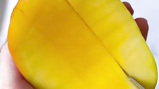 Mango clustersMango