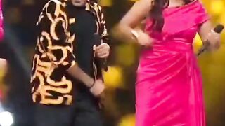 Shreya Ghoshal has my whole heart ❤️ #shreyaghoshal #shorts.
