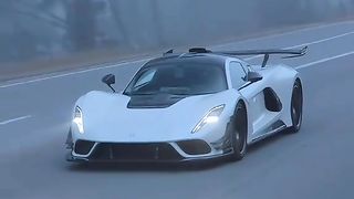 double trouble#hennesseyvenomf5 #hennesseyperformance #hypercar