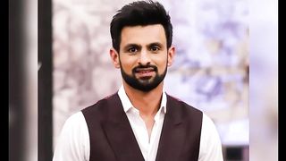 Shoaib Malik's eyes on 7 more actresses