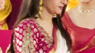 Bhagyashree and daughter Avantika Dassani at Durga Puja shorts-STQ1MsgpVGk-1