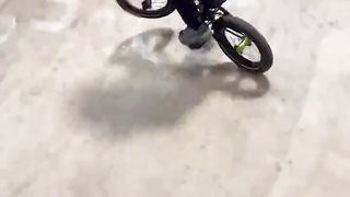 BMX riding pre schooler ❤️ vibing