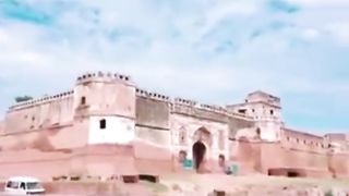 Sheikhupura fort .Punjab Pakistan #travel #pakistan #beauty #naturalabeautyofpakistan #hills #hillsstation #hills #peaks #cones