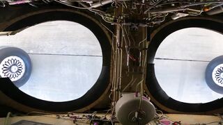 Boeing 737 Landing Gear retraction view from inside of the landing gear bay