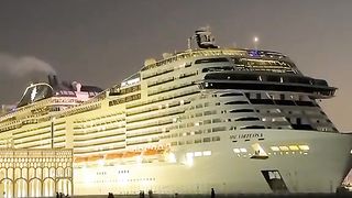 Kachra mein khubsurat ship