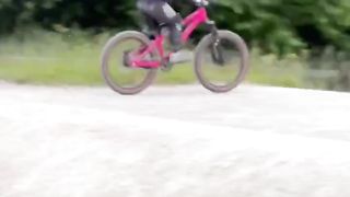 BMX racing... trying bar turns？!