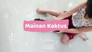 Atha ingin boneka kaktus yah