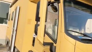 Mobil ini senyaman rumahmu