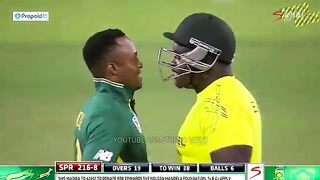 FUNNY MOMENTS IN CRICKET HISTORY