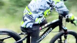 Riding MTB trails with a 3 year old ????????