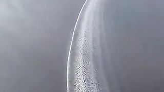 Восходящий прилив из залива Ханчжоу.