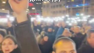 ДЕМОНСТРАЦИИ В СЛОВАКИЯ ПРОТИВ ПРОРУСКАТА ПОЛИТИКА НА ПРАВИТЕЛСТВОТО