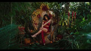 Naïka - Sauce (Official Music Video)