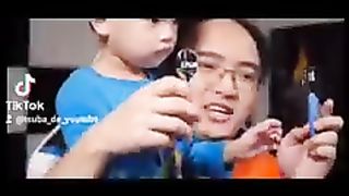 POLO_EST_TROP_CUTE_AVEC_SON_FILS#shorts(240p).