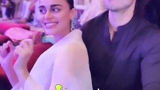 Shahroz Sabzwari Sadaf Kanwal enjoy Arif Lohar s wedding performance -JAgg4_w_FGc-1080pp-1706325317.