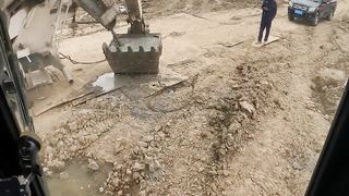 beku_gari_25_excavator funny video