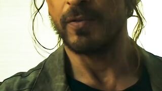 @bollywoodvibesz_@srkcineverse__#pathaan_#srk_#shahrukhkhan_#bollywood_#moviescenes_#reels_#reelsinstagram_#ex.