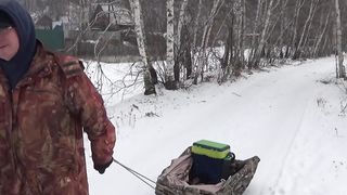 Мобильная рыбацкая палатка на санях