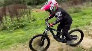 Autumn MTB riding @Flyupdownhill