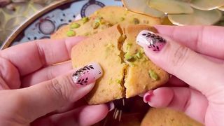 Soan papdi biscuits