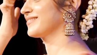 trisha new looks last smile trending cute shorts short trisha-egIYhtwwobM-1080pp-1706332774.