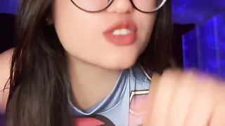 tiktok girl