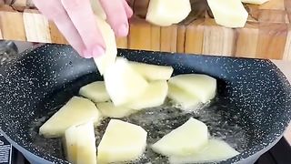 Simply pour ground beef over the potatoes