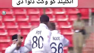 India lost another root takes a wicket