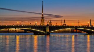 A walk through Saint-Petersburg in the evening. Lights of the Northern Capital