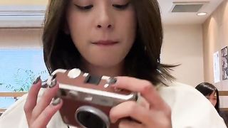 Gadis cantik