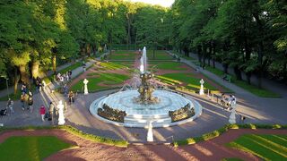 A walk through the Summer Garden in Saint-Petersburg