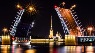 How bridges are being built in Saint-Petersburg