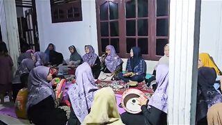 Hj. Umi Kultsum Bersama Ibu Ibu Majelis Taklim