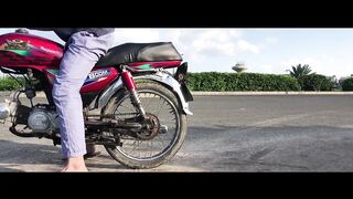 Toyota Vitz 1.0 vs Road Prince 70 - DRAG RACE!
