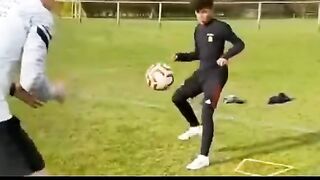 Ada yg berani senggol kah ini????