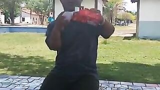 Anão não consegue trocar a lâmpada ????????
