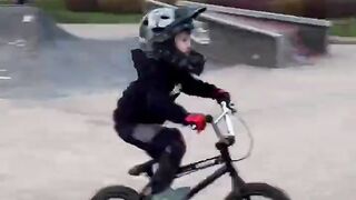 Fresh ride - new BMX for 2023 - thanks nana! #enjoytheride