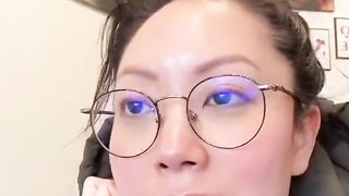 THIS HAPPENS EVERY TIME YOU TRY TO TEACH SOMEONE KOREAN ???? @theweeniefamily