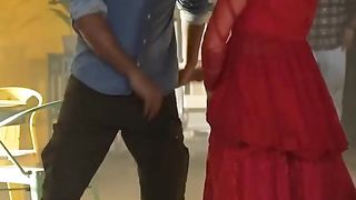Ye jodi hai jara hatke #Vickykaushal #SaraAliKhan???? #zarahatkezarabachke #status #shorts #song.