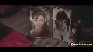 Song Darwaje pe tere baraat