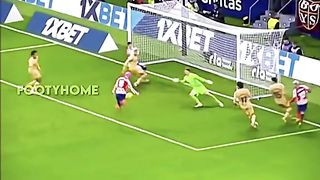 Araujo defending