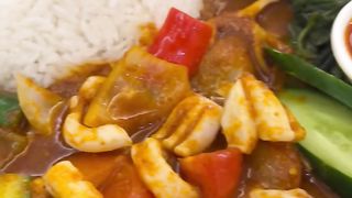 Nasi lemak sambal sotong