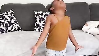 Maman_ou_papa___Mom_or_Dad_#babymatifa_#funny_#shorts_#short_#tiktok_#viralvideo_#viralshorts_#humour(360p).